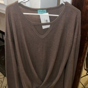 Brushed knit knot top